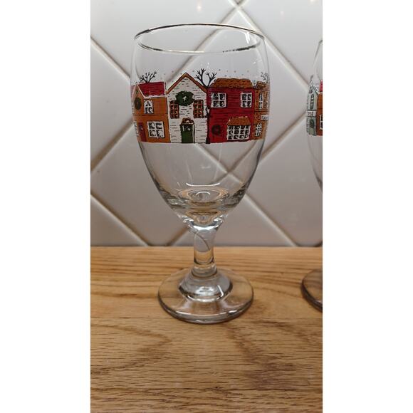 Set of 4 Vintage Christmas Winter Village by Libby Water Goblet Glasses - Picture 4 of 5